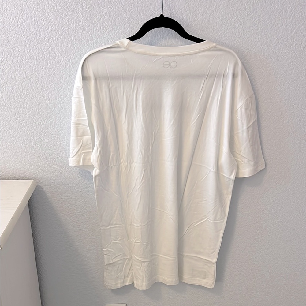Queer Eye White Graphic Tee - Picture 4 of 4